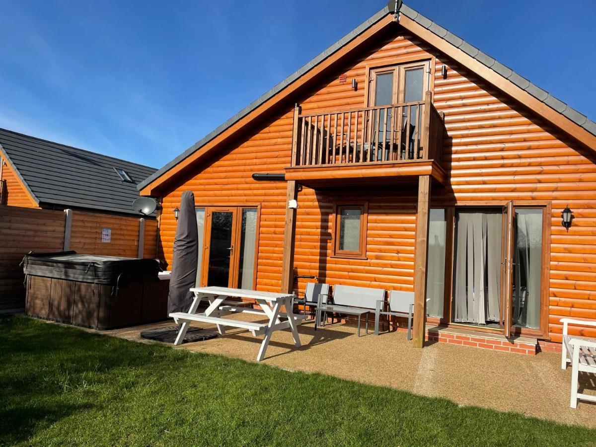 31 Cherry East Riding Of Yorkshire Hot Tub & Fishing Garton Esterno foto