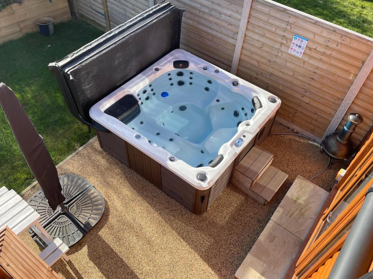 31 Cherry East Riding Of Yorkshire Hot Tub & Fishing Garton Esterno foto